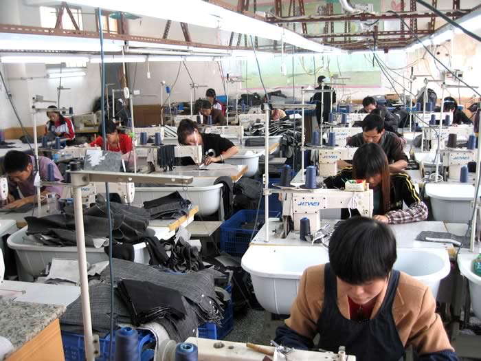 Tuyển 10 lao động sản xuất quần áo định hình tại Đài Loan